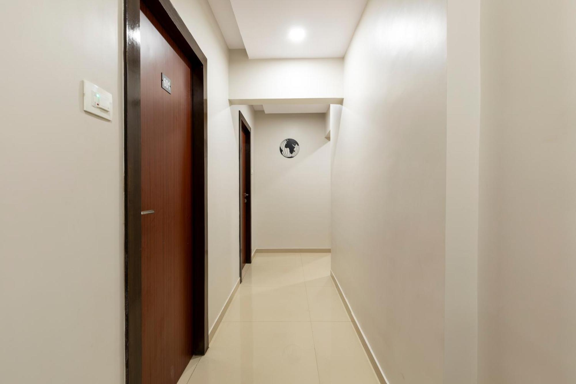 Hotel Embassy Park - Bkc Bombay Exterior foto