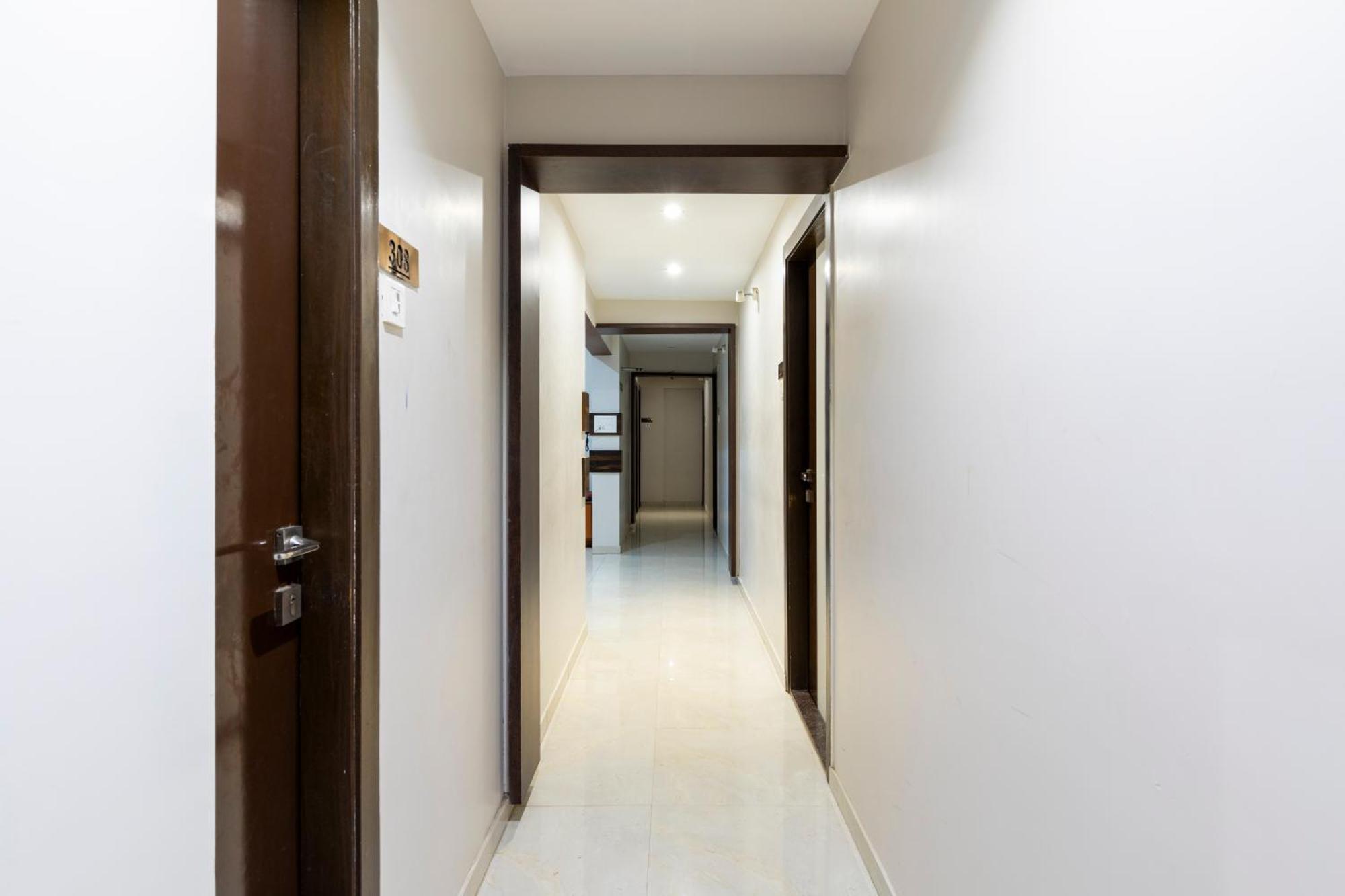 Hotel Embassy Park - Bkc Bombay Exterior foto
