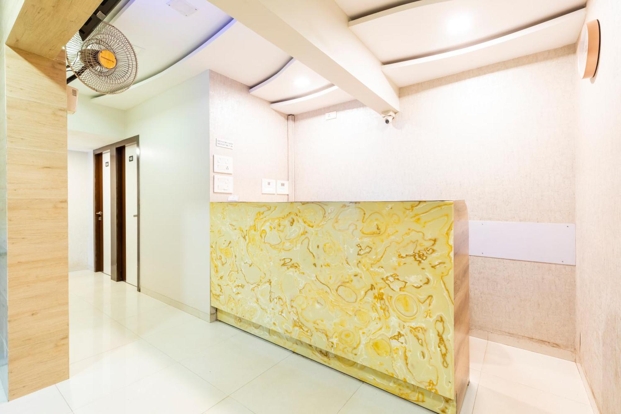 Hotel Embassy Park - Bkc Bombay Exterior foto
