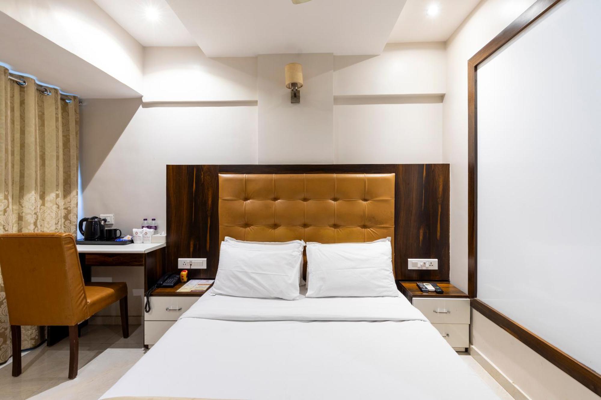 Hotel Embassy Park - Bkc Bombay Exterior foto