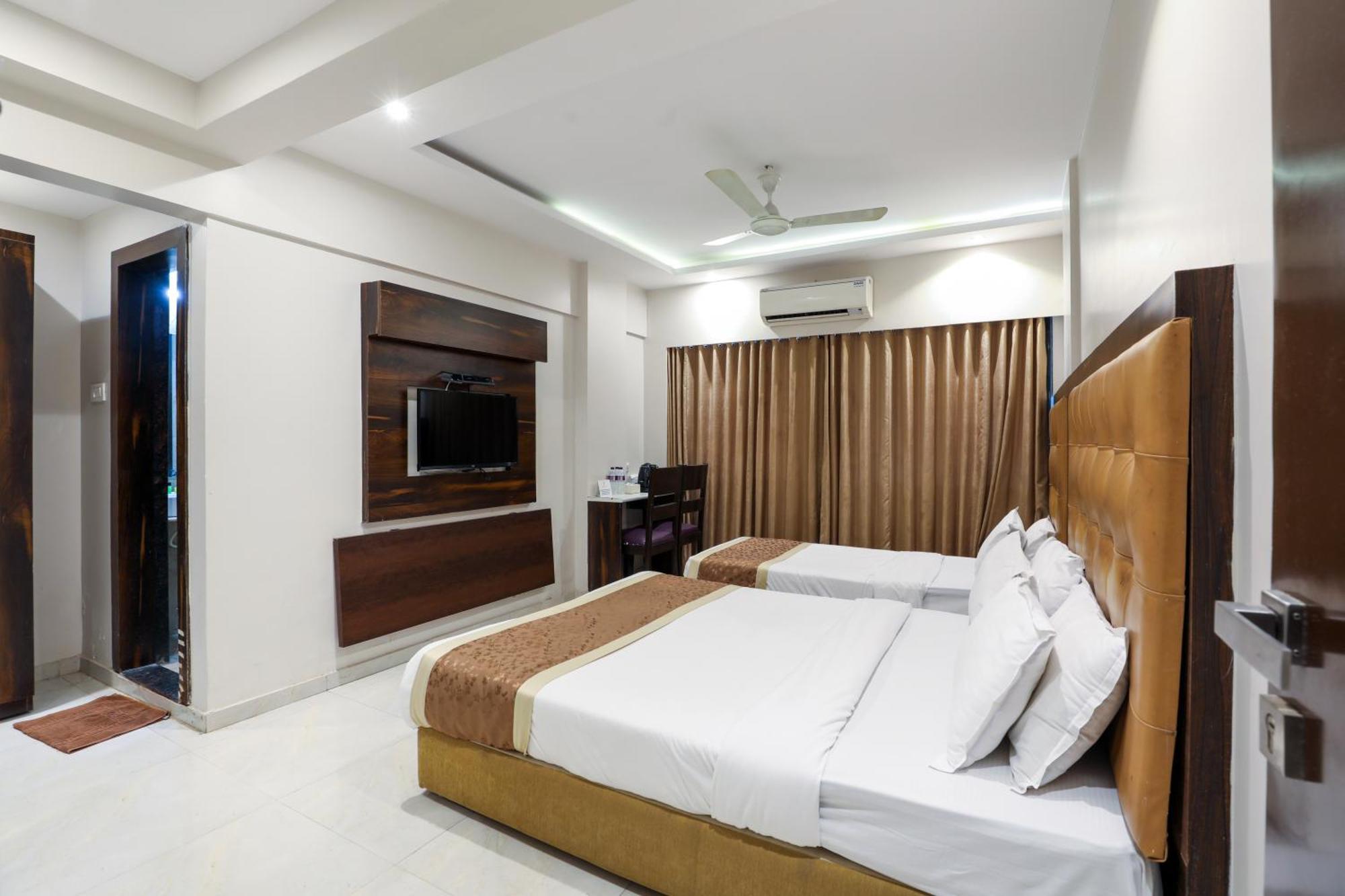 Hotel Embassy Park - Bkc Bombay Exterior foto