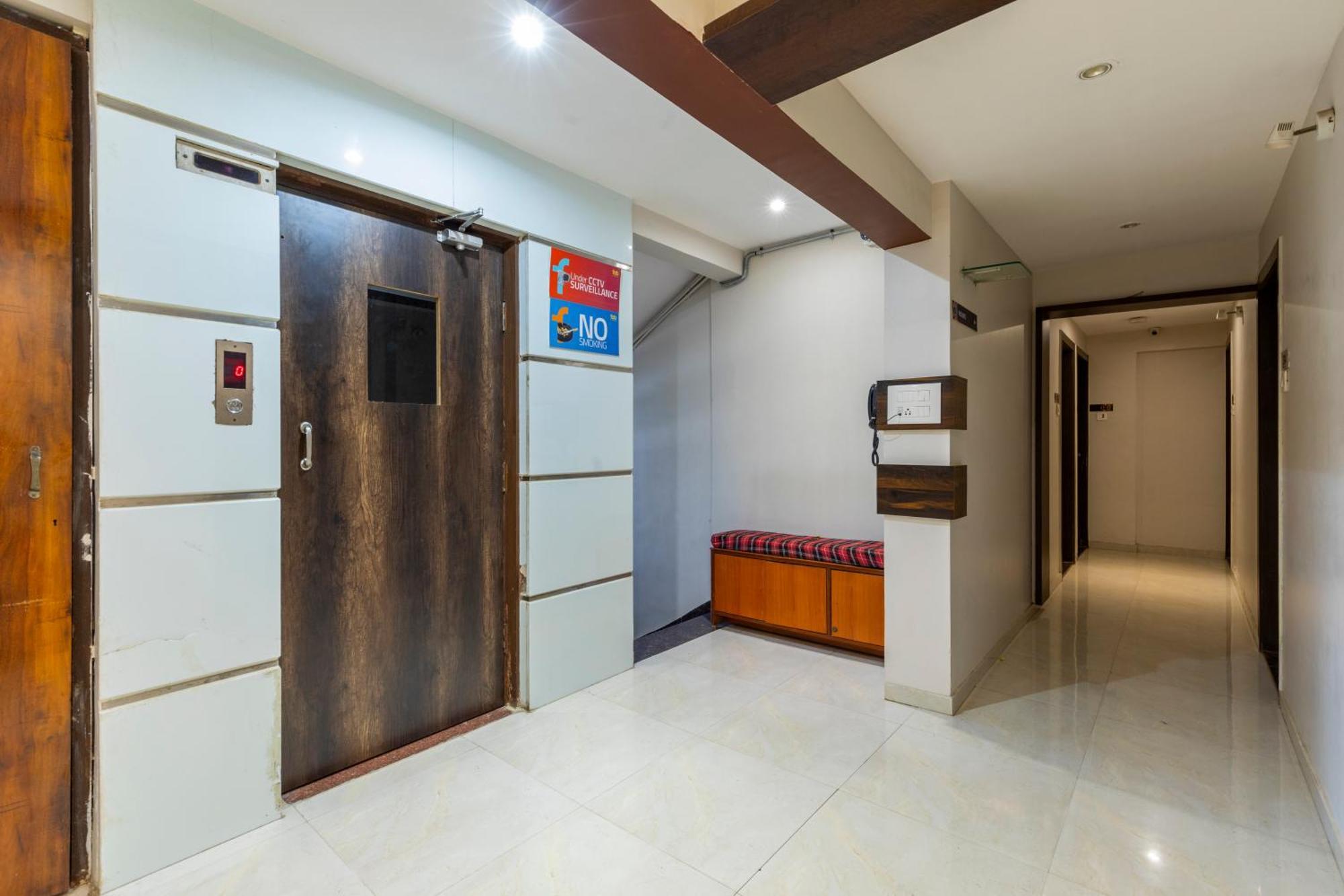 Hotel Embassy Park - Bkc Bombay Exterior foto